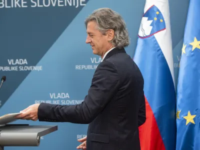 Ljubljana.<br>Predsednik vlade Robert Golob je sprejel predstavnike organizacij, ki zastopajo interese mladih oz. starejsih.