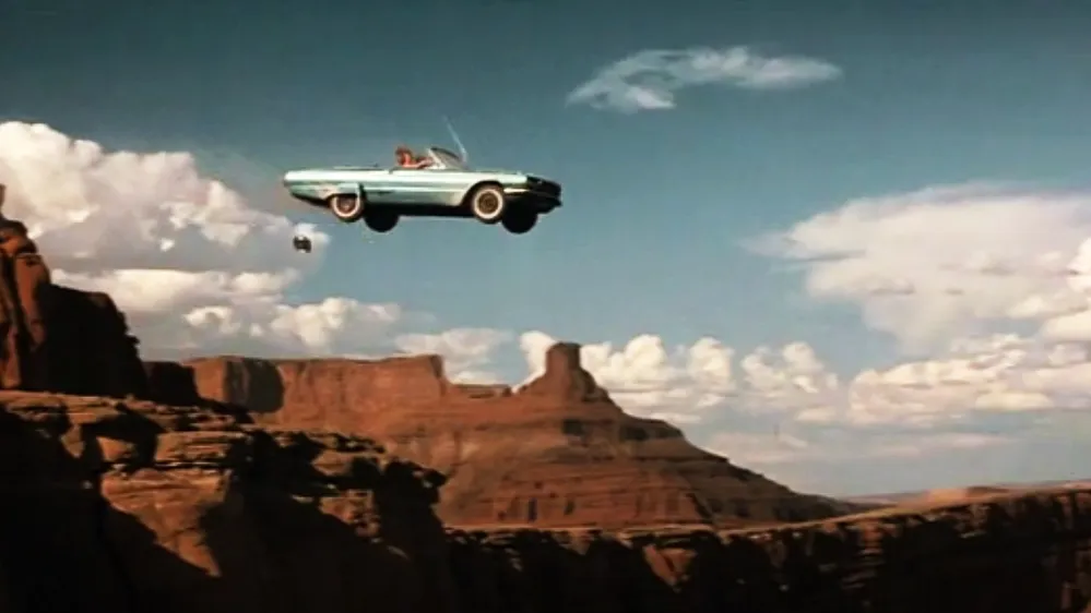 Znameniti prizor forda thunderbida v zraku, s katerim se film Thelma & Louise tudi zaključi. F youtube