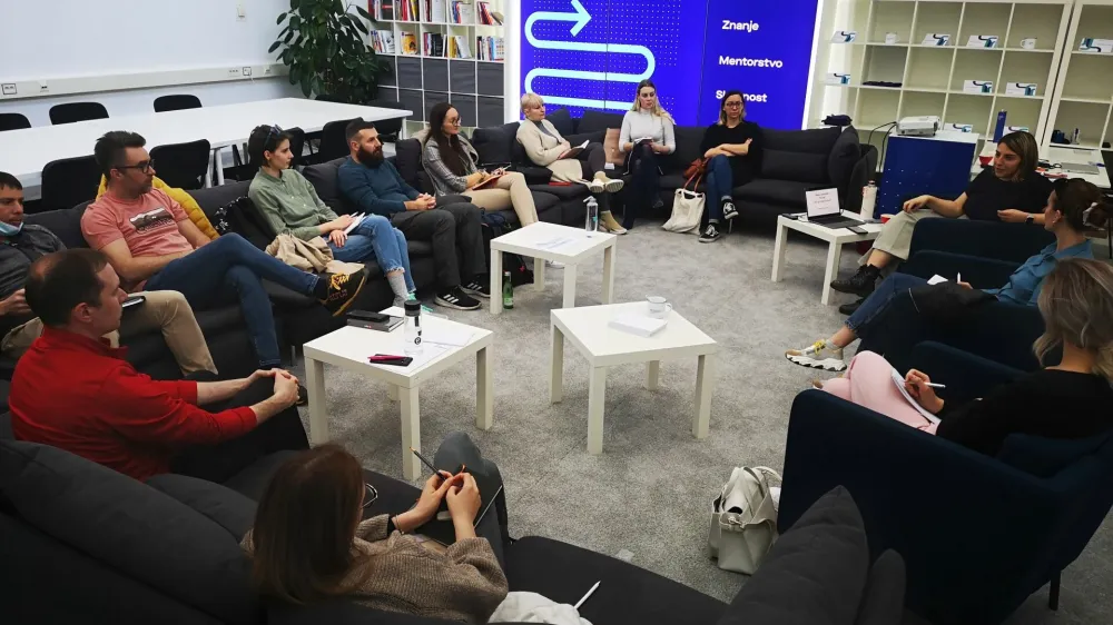 GoStartup akademija je intenziven program za ustanovitelje podjetij, kot jih izvajajo v najbolj naprednih inkubatorjih po svetu. (Foto: Primorski tehnološki park)