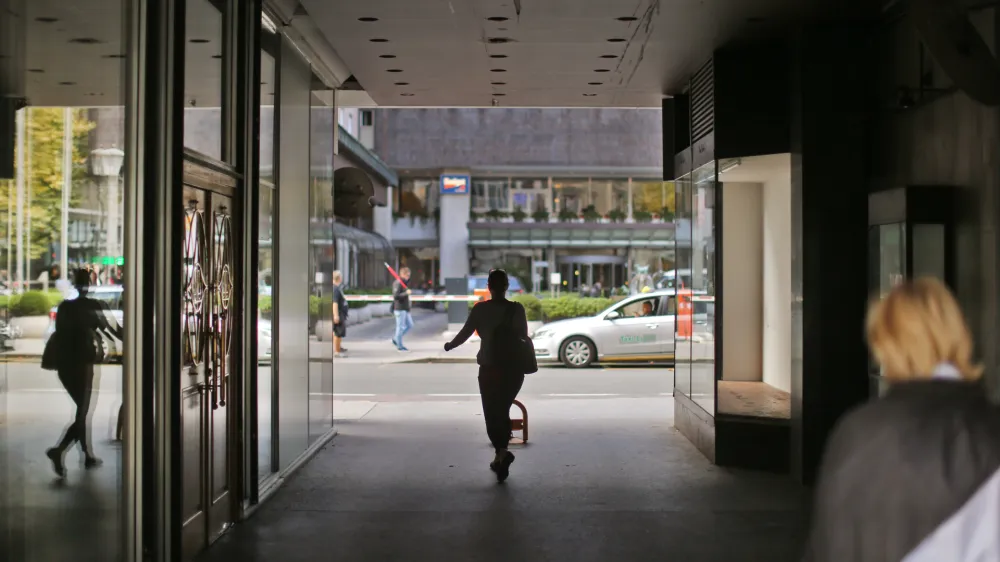 Na ljubljanskem okrajnem sodi&scaron;ču niso hoteli odgovoriti na na&scaron;e vpra&scaron;anje, ali je edina kandidatka za novo vodjo sodi&scaron;ča prav aktualna predsednica sodi&scaron;ča. To smo namreč izvedeli od neuradnih virov.