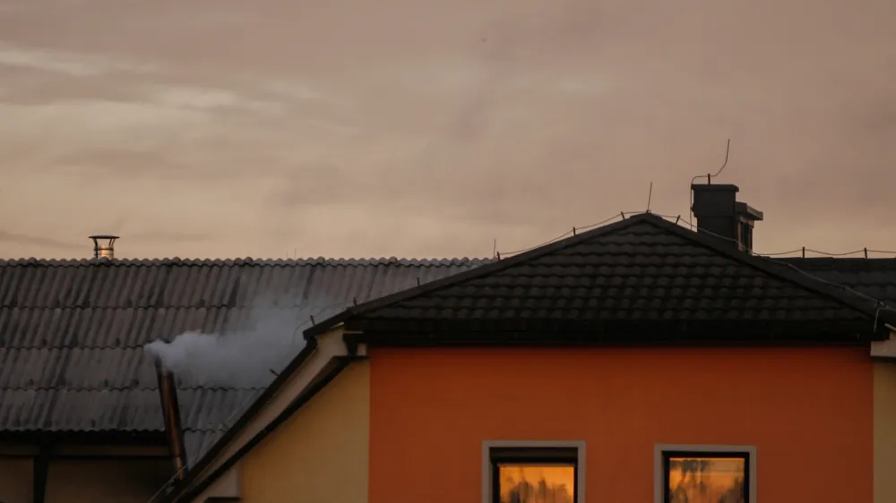 - 20.01.2016 - Ljubljana Vič, dimnik, kurjava, ogrevanje, onesneevanje    //FOTO: Bojan Velikonja