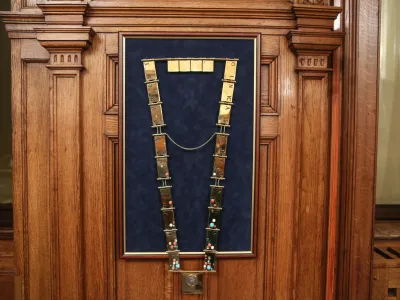 Da bo na letošnjih lokalnih volitvah kandidiral za ljubljanskega župana, je doslej napovedal le Zoran Janković, ki bi si v primeru zmage župansko verigo nadel že petič zapored.