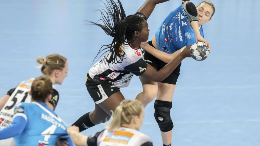 - 18.09.2022 &ndash; ženski rokomet - Krim Mercator: Vipers Kristiansand, evropska liga prvakinj - 2. krog: Darja Dmitrijeva<br> <br>//FOTO: Jaka Gasar