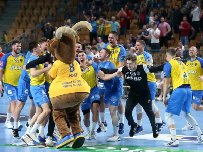 Rokomet Celje: Kiel, veselje Celjanov po zmagi - 21.9.2022 poslana na Dnevnik