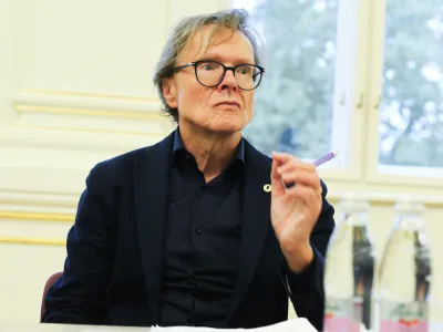 Etična komisija se ni strinjala z interpretacijo vrhovnega sodnika Jana Zobca, da je v kritičnem intervjuju zavzel zgolj svoje pravno stališče in ga tudi utemeljil, temveč je ocenila, da je omadeževal ugled kolega sodnika in škodoval ugledu celotnega sodstva.