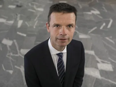 dr. Marko Bo&scaron;njak, sodnik na Evropskem sodi&scaron;ču za človekove pravice v Strasbourgu od leta 2016<br> <br>- 12.04.2022 - pogovor Sodni&scaron;ka etika &ndash; izku&scaron;nja sodnika na Evropskem sodi&scaron;ču za človekove pravice z gostom  sodnikom dr. Markom Bo&scaron;njakom.<br> <br>//FOTO: Jaka Gasar