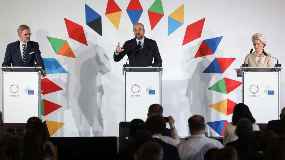 Czech Prime Minister Petr Fiala, European Council President Charles Michel and European Commission President Ursula von der Leyen attend a news conference during the Informal EU 27 Summit and Meeting within the European Political Community at Prague Castle, in Prague, Czech Republic, October 7, 2022. REUTERS/Eva Korinkova