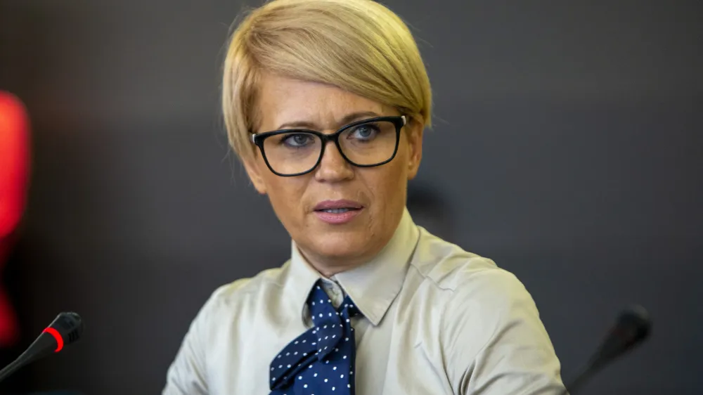 ﻿- Aleksandra Pivec, kandidatka za ministrico za kmetijstvo, gozdarstvo in prehrano - 04.09.2018 - Odbor DZ za kmetijstvo, gozdarstvo in prehrano - predstavitev kandidatke za ministrico za kmetijstvo, gozdarstvo in prehrano Aleksandre Pivec - zaslišanje ministrskih kandidatov za vlado Marjana Šarca - //FOTO: Matjaž Rušt