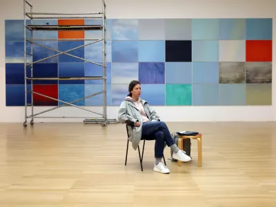 slikarka Nika Zupančič<br><br>- 28.09.2022 - Moderna galerija - razstava Momental–mente: žive slike,<br><br>//FOTO: Tomaž Skale<br>