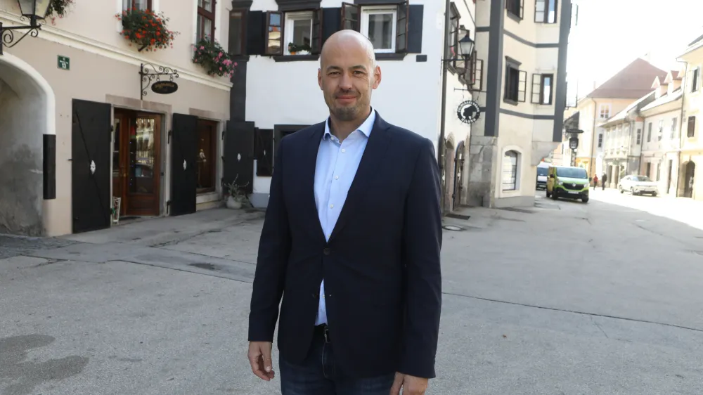 Tine Radinja, župan Občine &Scaron;kofja Loka - 26.10.2022 &ndash; Mesto &Scaron;kofja Loka - //FOTO: Luka Cjuha