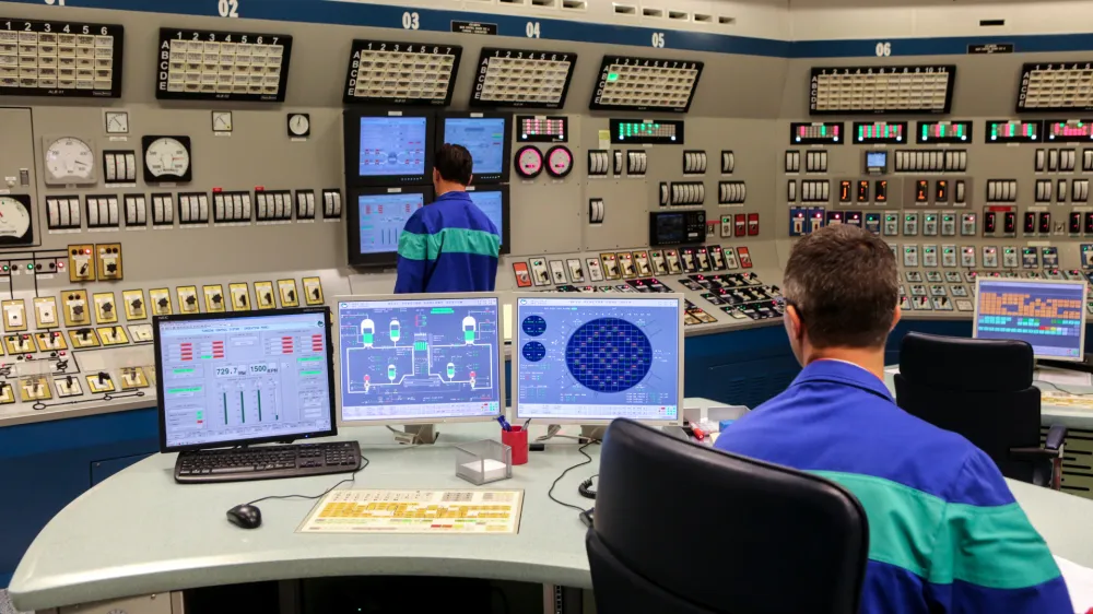 ﻿- kontrolna soba - simulator<br><br><br>- 29.09.2016 - Nuklearna elektrarna Krško (NEK) - Jedrska elektrarna Krško (JEK) - proizvodnja električne energije - <br><br><br><br>//FOTO: Luka Cjuha.<br>