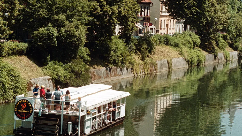 Ladja, Ljubljanica vožnja reka