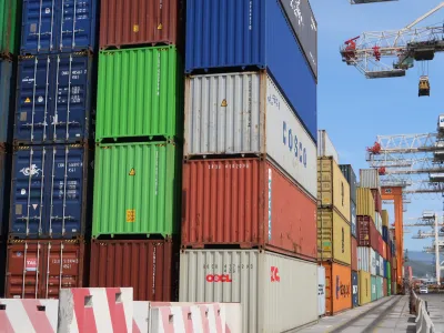 Koper, Luka Koper.<br>Obisk hrvaskega ministra Olega Butkovica in ministra za infrastrukturo Jerneja Vrtovca v Luki Koper.