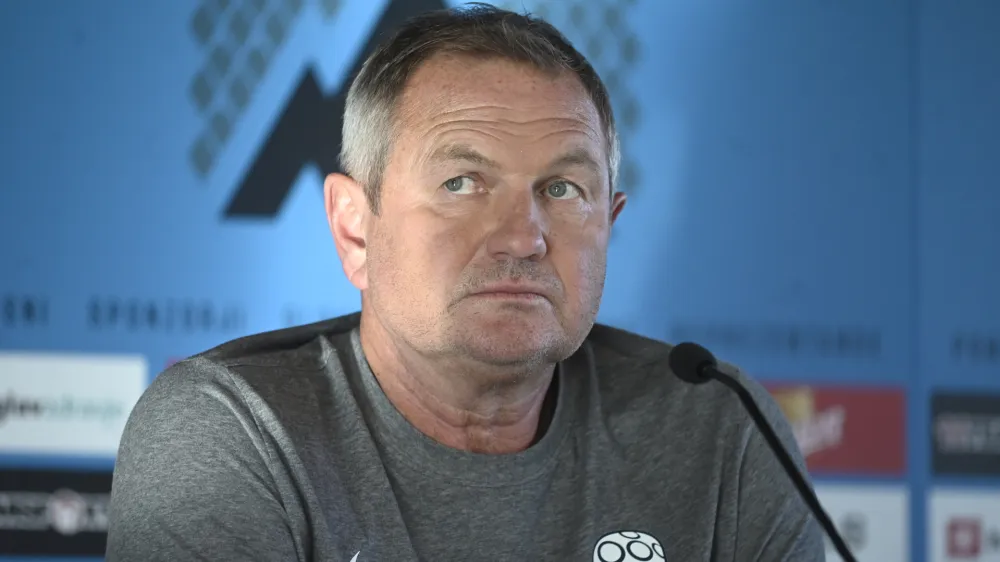 selektor nogometne reprezentance Matjaž Kek - 23.09.2022 - NNC Brdo - nogometna reprezentanca Slovenije &ndash; trening pred tekmo evropske lige narodov proti Norve&scaron;ki &ndash; //FOTO: Nik Erik Neubauer