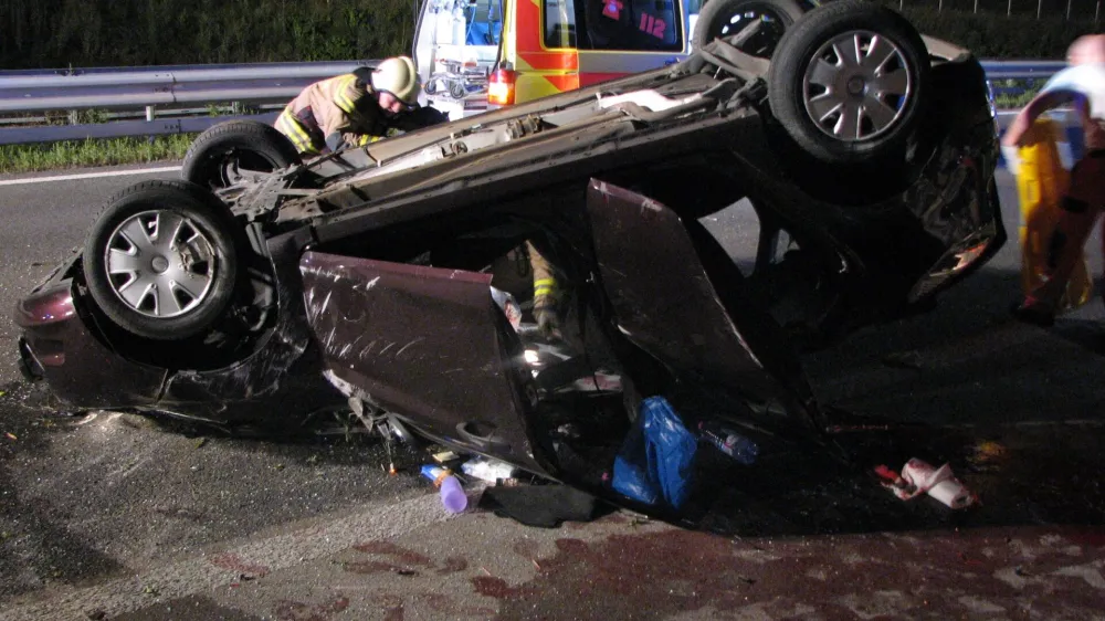 smrtna prometna nesreča gorenjska avtocesta