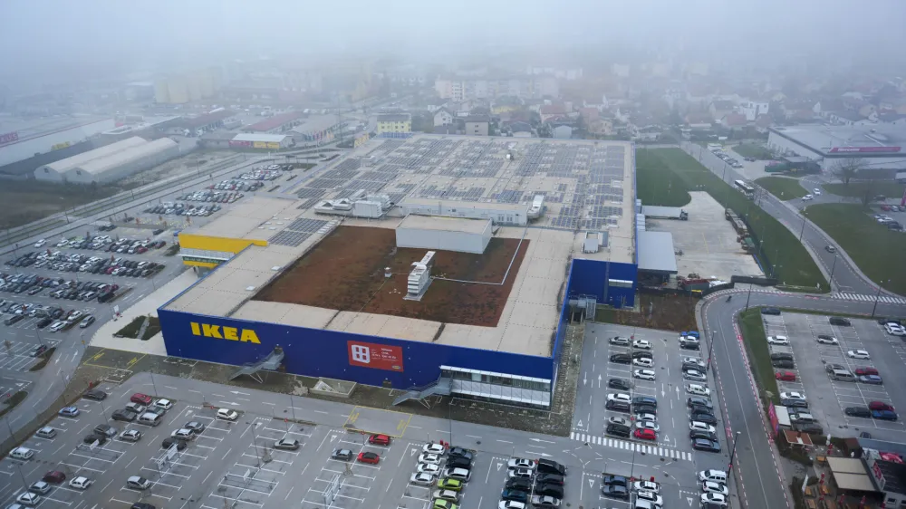 Prvi del parka naj bi prihodnje leto uredili med stavbama Ikee in Bauhausa, park podolgovate trikotne oblike pa je predviden ob &Scaron;vedski in Kavčičevi ulici, skoraj do stanovanjskih objektov ob Bavdkovi ulici.