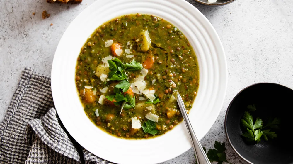 Kremna zelenjavna juha z lečo