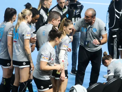 trener rokometašic Krima Mercatorja Dragan Adžić- 09.10.2022 – ženski rokomet - Krim M: Ferencvaroš, evropska liga prvakinj, 4. krog: skupina A: //FOTO: Bojan Velikonja