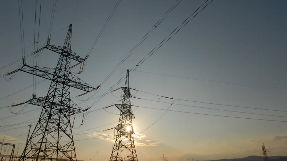 daljnovod, Nuklearna elektrarna Krško (NEK), Jedrska elektrarna Krško (JEK)<br><br>,// FOTO: Luka Cjuha<br><br>OPOMBA: ZA OBJAVO V ČASOPISU DNEVNIK