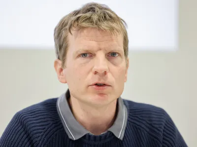 Ljubljana, Sinergise.<br>Novinarska konferenca podjetja Sinergise in gospodarskega ministrstva ob podpisu pogodbe za vzpostavitev sistema za shranjevanje, procesiranje in distribucijo podatkov sistema Copernicus.<br>Direktor podjetja Sinergise Grega Milcinski.