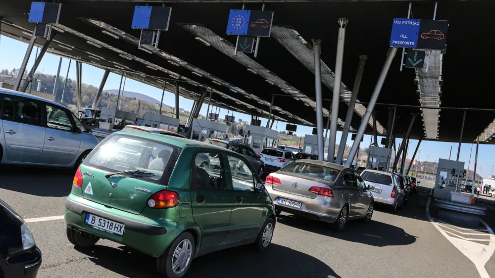 - 28.03.2017 - Slovenija / Mejni prehod Obrežje - Bregana, slovensko - hrva&scaron;ka meja,  --   //FOTO: Luka Cjuha