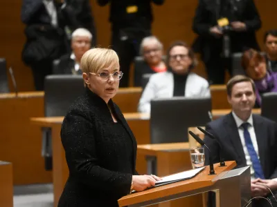  novoizvoljena predsednica republike Nataša Pirc Musar <br><br>- 22.12.2022 – Državni zbor – Slavnostna seja DZ - prisega novoizvoljene predsednice republike Nataše Pirc Musar in vpis v Zlato knjigo<br><br>//FOTO: Nik Erik Neubauer