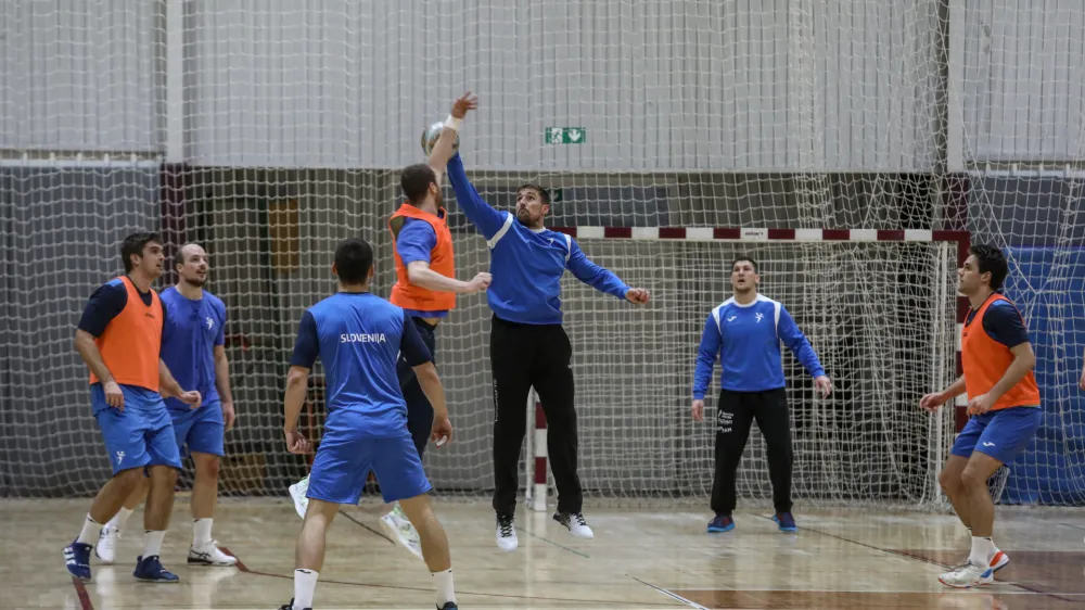 - 26.12.2022 – moška rokometna reprezentanca - uvodni trening moške reprezentance - priprave za nastop na SP 2023 na Poljskem in Švedskem. //FOTO: Luka Cjuha