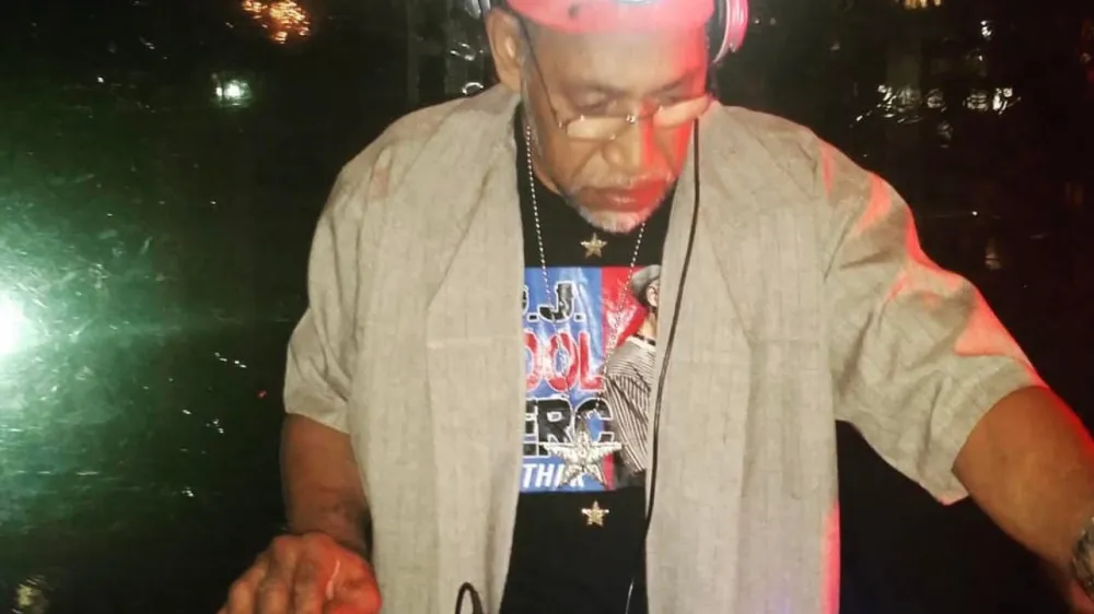 Clive Campbell oziroma DJ Kool Herc velja za ustanovitelja hiphopa.