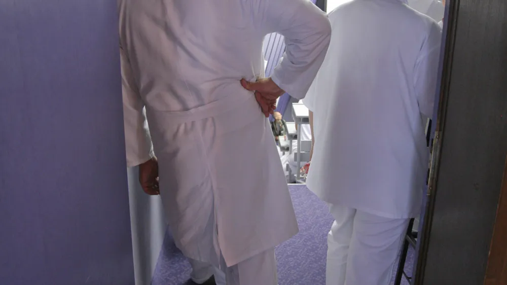 - Zdravniški sindikat FIDES - zbor zdravnic in zdravnikov - vodstvo sindikata je seznanilo zdravnike s pravicami iz dela ter s sindikalnimi prizadevanji in aktivnostmi za zaščito dostojanstva zdravniškega poklica ter zoper razvrednotenje zdravniškega dela,///FOTO: Luka Cjuha