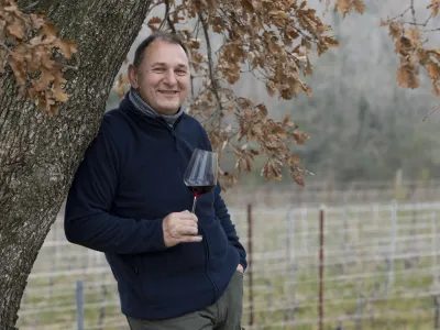 Iztok Klenar: Sam že imam kupce, ki vino kupujejo vnaprej. Bogata vina si morajo malce odpočiti, preden pridejo na trg. F Jaka Jeraša