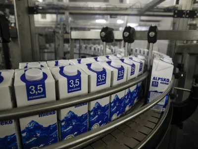 ﻿- proizvodnja – mlečni izdelki – mleko<br><br><br>- 03.07.2020 - Ljubljanske mlekarne, prehransko podjetje – mlekarna - mlekarska industrija, d.d. Tolstojeva 63, <br><br><br>//FOTO: Matjaž Rušt