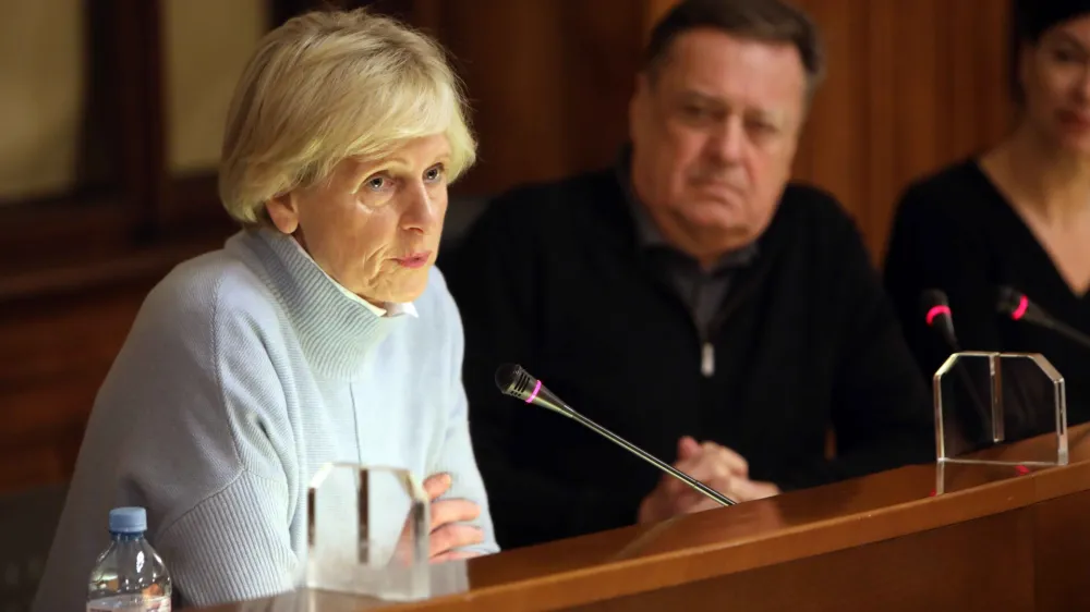 Pogodb z zdravniki &scaron;e niso sklenili, direktorica Zdravstvenega doma Ljubljana Antonija Poplas Susič pa je vseeno optimistična: letos naj bi le zaposlili nekaj novih zdravnikov.