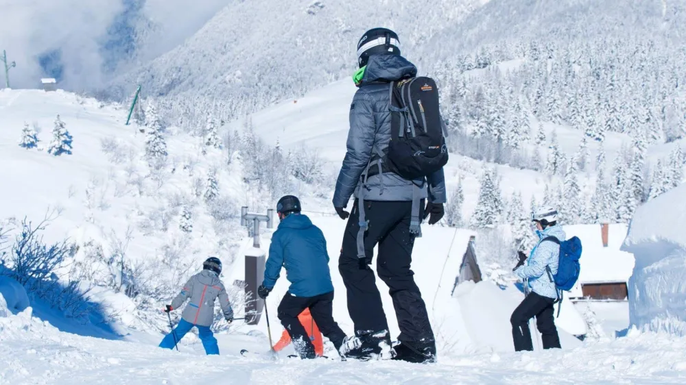 ﻿Velika planina pozimi