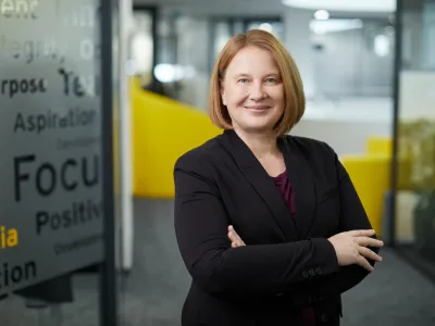 Mojca Emer&scaron;ič<br>vodja_druzinskega_podjetnistva_na_EY_Slovenija