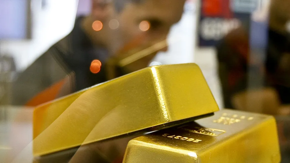 Ljubljana, Gospodarsko raztavisce. Drugi slovenski kongres plemenitih kovin in surovin. Zlato. Zlate palice. Foto: Stanko Gruden/STA