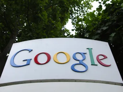 The Google headquarters in Mountain View, California is shown in this August 18, 2004 file photo. Google Inc. plans to pay  billion for a 5 percent stake in Time Warner Inc.'s online unit AOL, The Wall Street Journal reported on December 16, 2005, citing people familiar with the situation.<br> REUTERS/Clay McLachlan