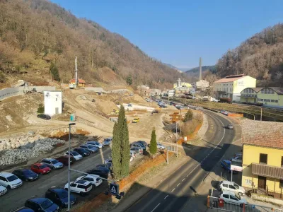 Kmalu bodo v Hrastniku, tik ob državni cesti, porušili še zadnji objekt, prodajalno kemičnih izdelkov.