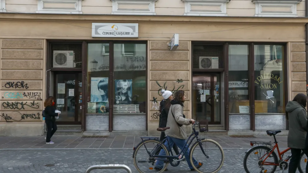 - 05.03.2023 &ndash; frizerski salon Česalnic Ljubljana - Trubarjeva 4 //FOTO: Luka Cjuha //FOTO: Luka Cjuha
