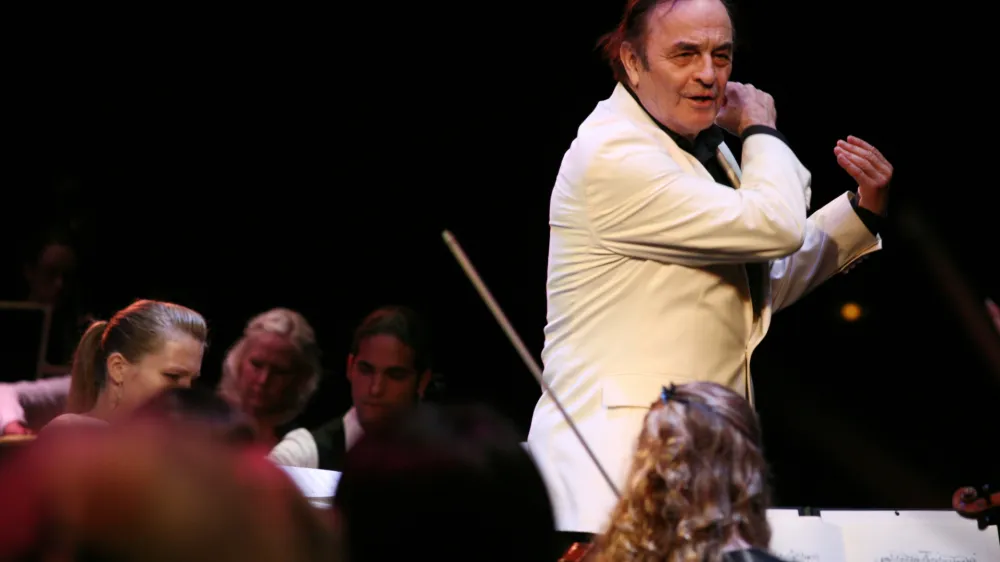 švicarski dirigent Charles Dutoit F Aline Paley