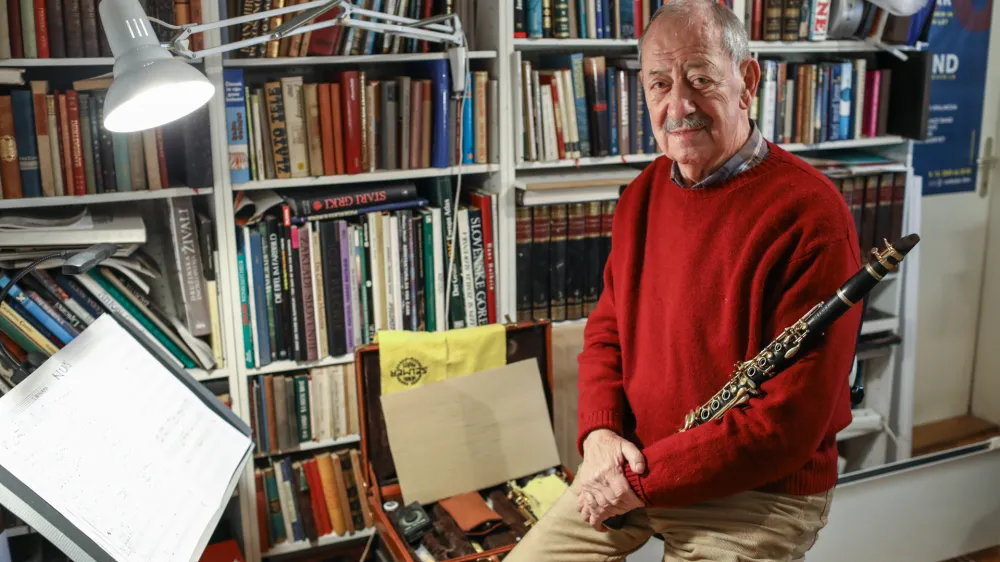 - 01.03.2023 – Borut – Bodo Bučar, klarinetist – ustanovitelj, aranžer in vodja zasedbe Greentown Jazz Band ter klarinetist solist, ki je podpisan na treh vinilnih albumih, osmih kasetah in osemnajstih CD albumih //FOTO: Luka Cjuha