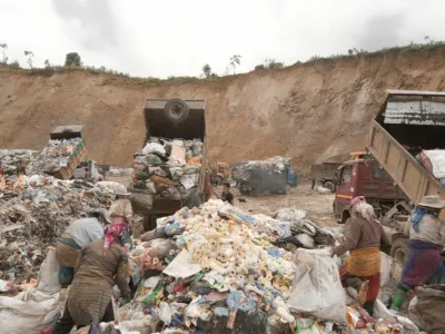 Smeti naše vsakdanje, dokumentarni film