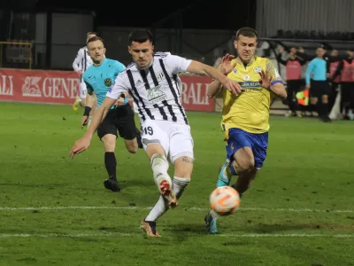 Mirlind Daku Mura - Koper - Avtor Igor Napast