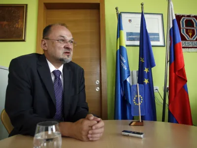 Jelko Kacin, evropski poslanec in poročevalec EP za Srbijo //FOTO: Tomaž SkaleOPOMBA: ZA OBJAVO V PRILOGI – DNEVNIKOV OBJEKTIV - INTERVJU 2012