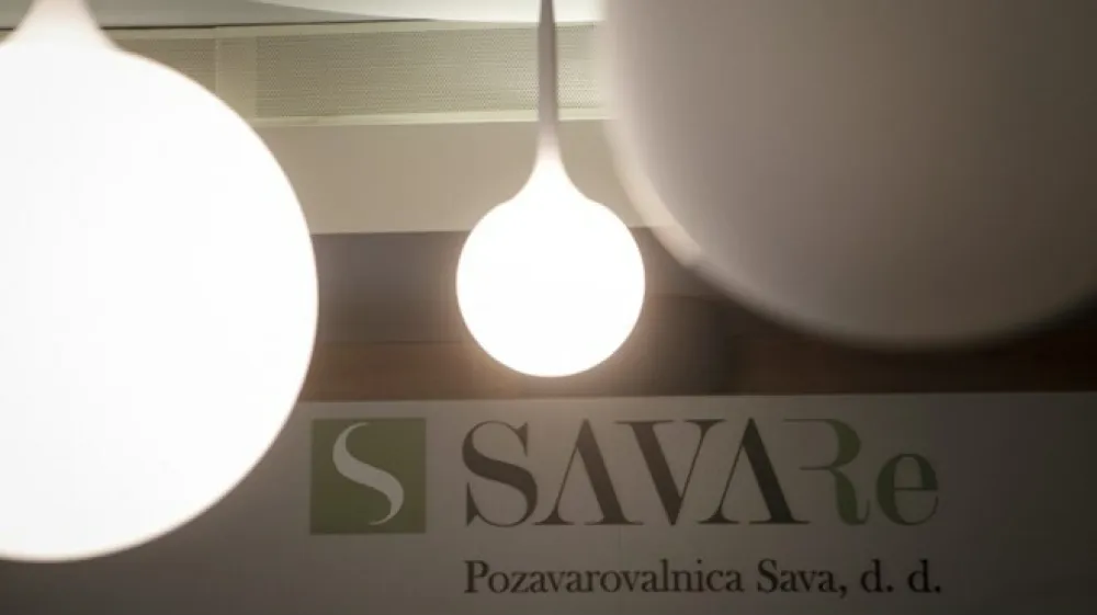 Potem ko je lani delničarjem za delnico namenila 1,5 evra, uprava in nadzorni svet Save Re, matične družbe Zavarovalne skupine Sava, letos predlagata izplačilo 1,6 evra dividende na delnico. 