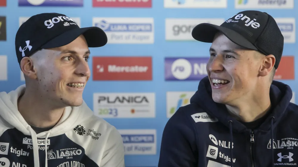 Bor Pavlovčič, Tilen Bartol- 28.03.2023 - moška reprezentance v smučarskih skokih pred finalom svetovnega pokala v sezoni 2022/23 v Planici //FOTO: Jaka Gasar