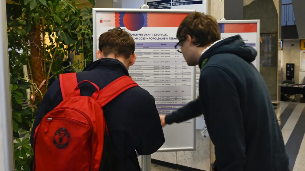 Dijaki srednjih &scaron;ol se bodo do spremembe pogojev &scaron;e lahko vpisovali na fakultete po starih pogojih, tudi če so ti bili doslej premalo definirani. Fotografija je simbolična.