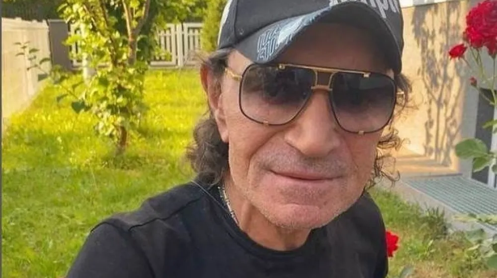 Jasmin Stavros se bori za življenje. F instagram