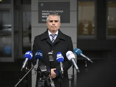 novi generalni direktor Policije Senad Jušić, - 24.02.2023 – Ministrstvo za notranje zadeve - izjava za medije novega generalnega direktorja Policije Senada Jušića po opravljeni primopredaji poslov z dosedanjim v. d. generalnim direktorjem policije Boštjanom Lindavom //FOTO: Nik Erik Neubauer