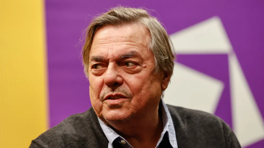 Ljubljana, Radio Slovenija.<br>Novinarska konferenca Radia Slovenija s predstavitvijo zvocnice po romanu Draga Jancarja z naslovom To noc sem jo videl.<br>Pisatelj Drago Jancar.