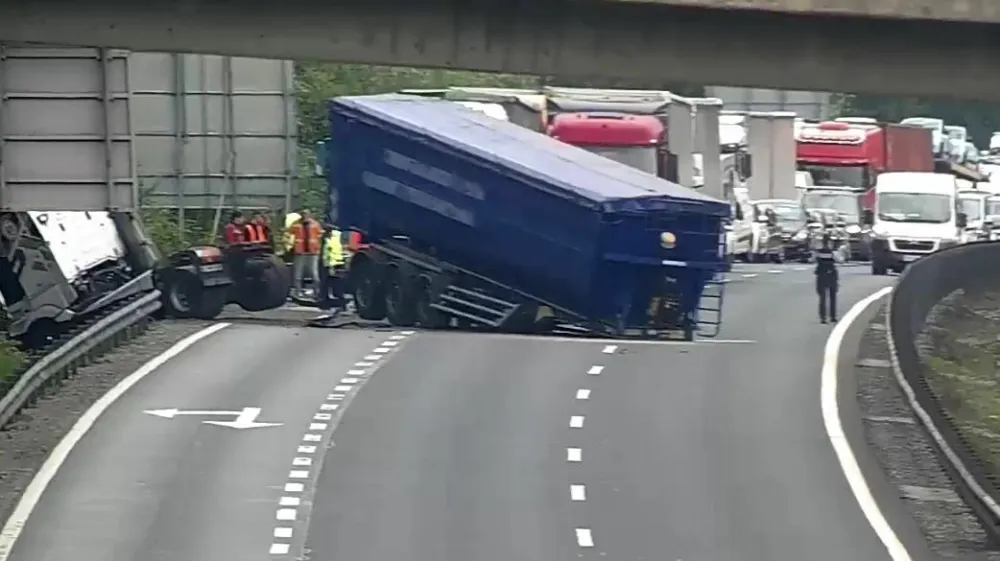 Nesreča na avtocesti